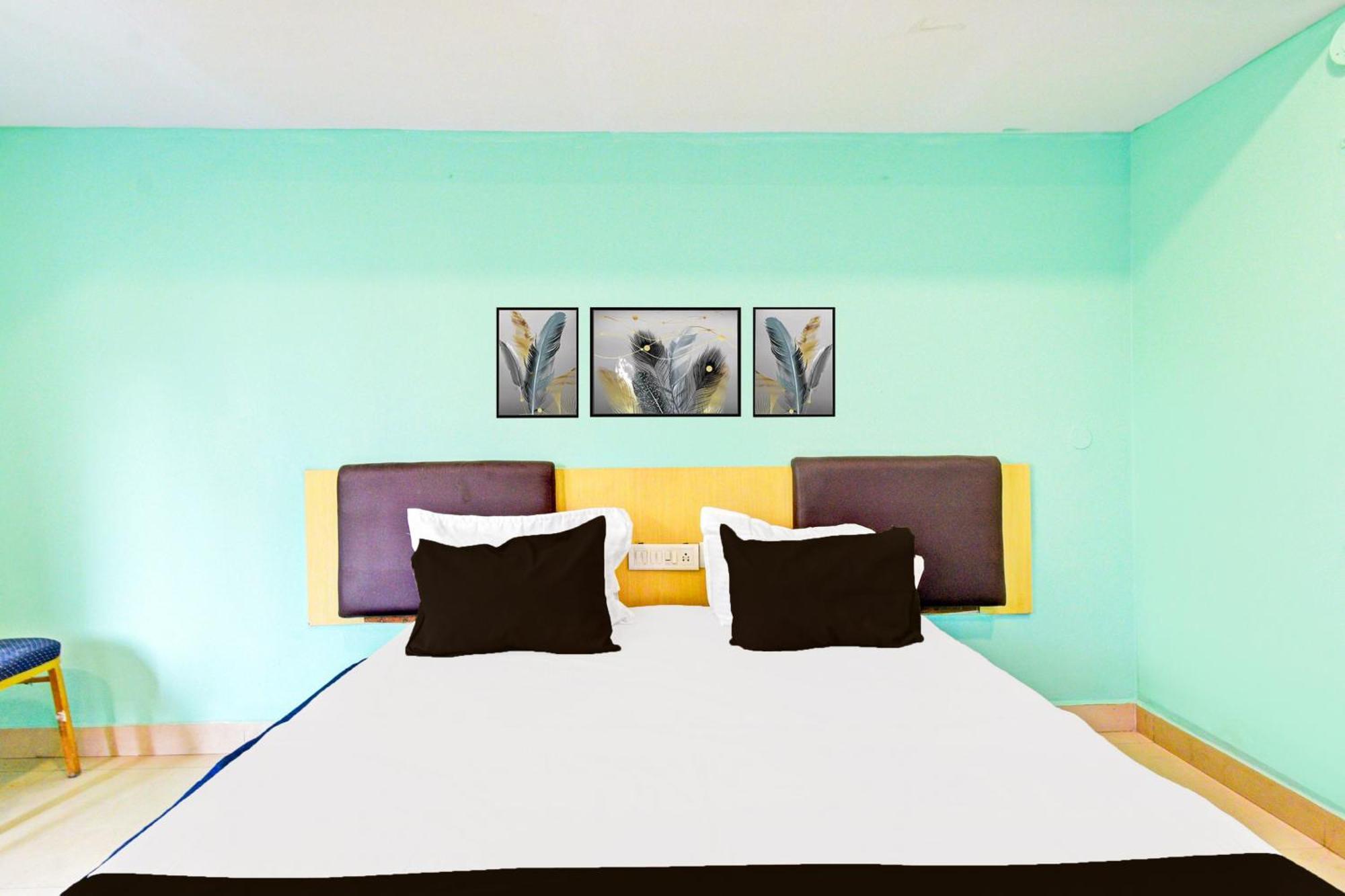 Super Townhouse Ameerpet Balkampet Road Hyderabad Eksteriør bilde