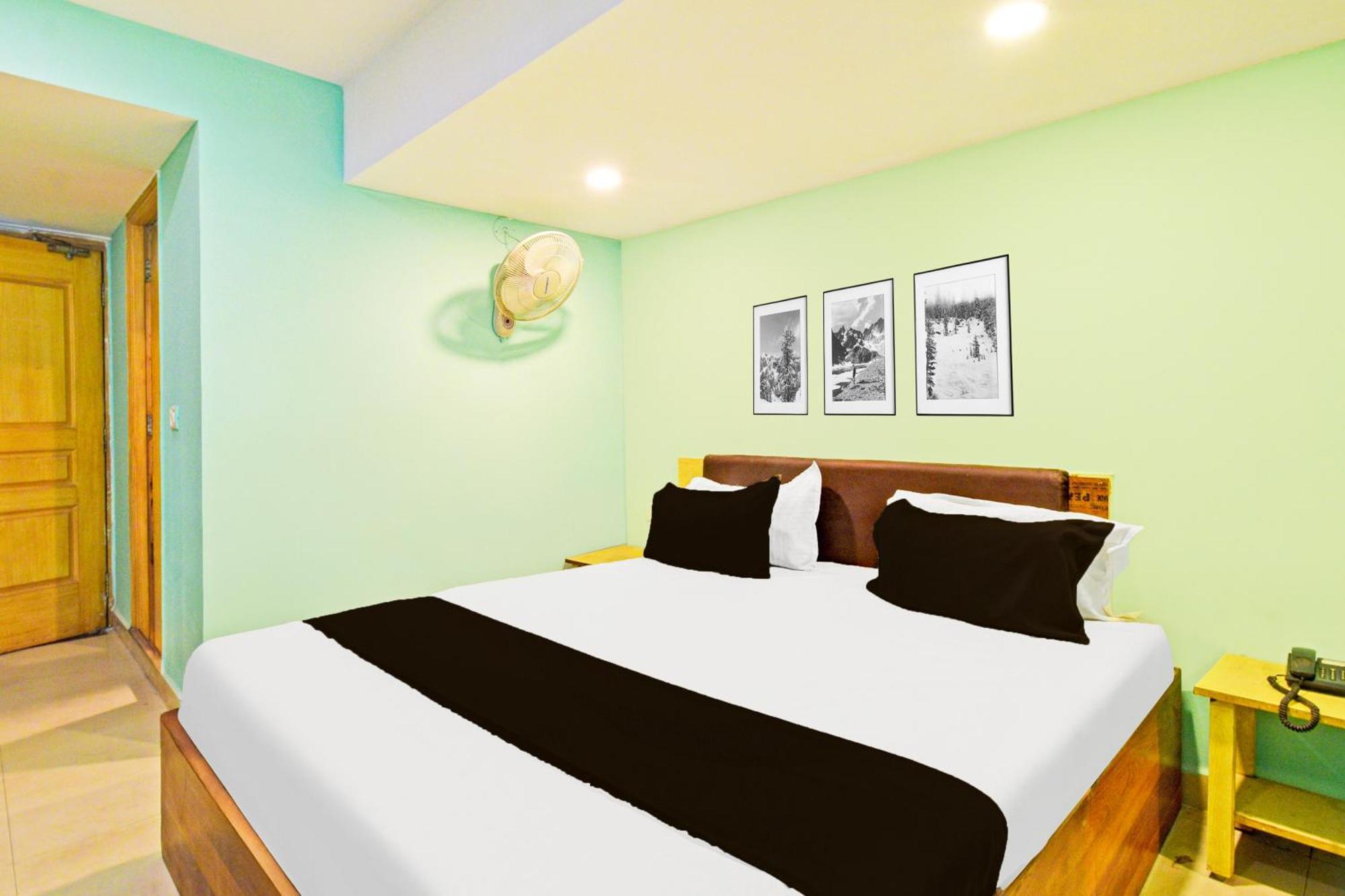 Super Townhouse Ameerpet Balkampet Road Hyderabad Eksteriør bilde