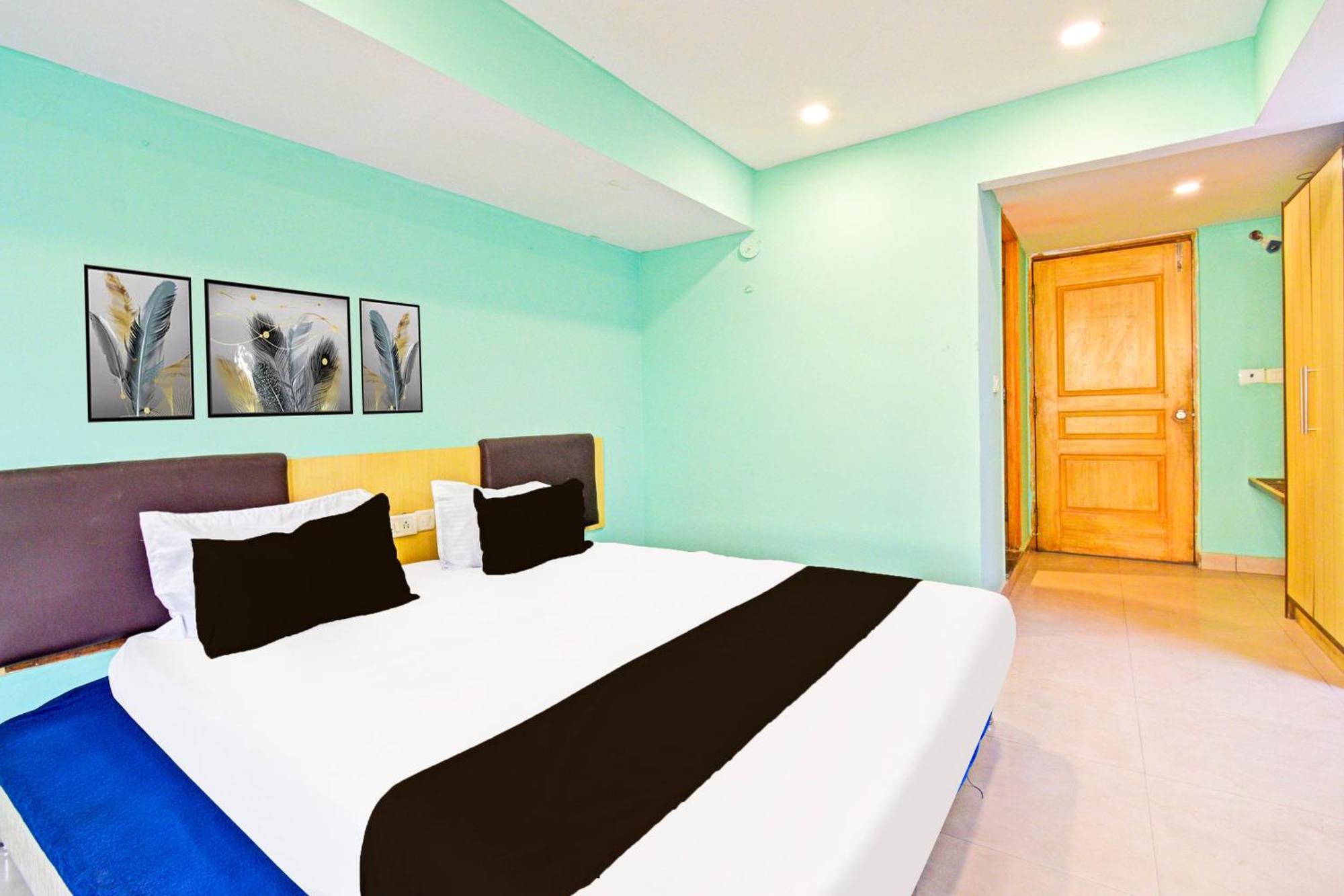 Super Townhouse Ameerpet Balkampet Road Hyderabad Eksteriør bilde