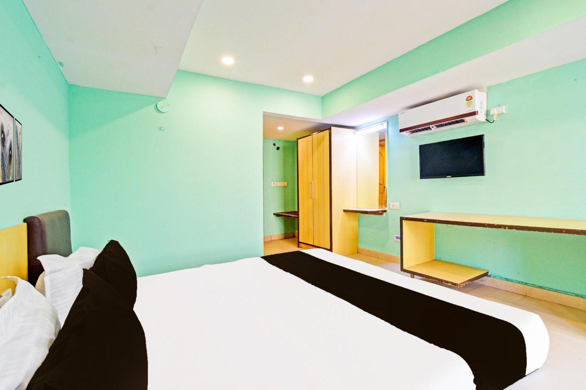 Super Townhouse Ameerpet Balkampet Road Hyderabad Eksteriør bilde