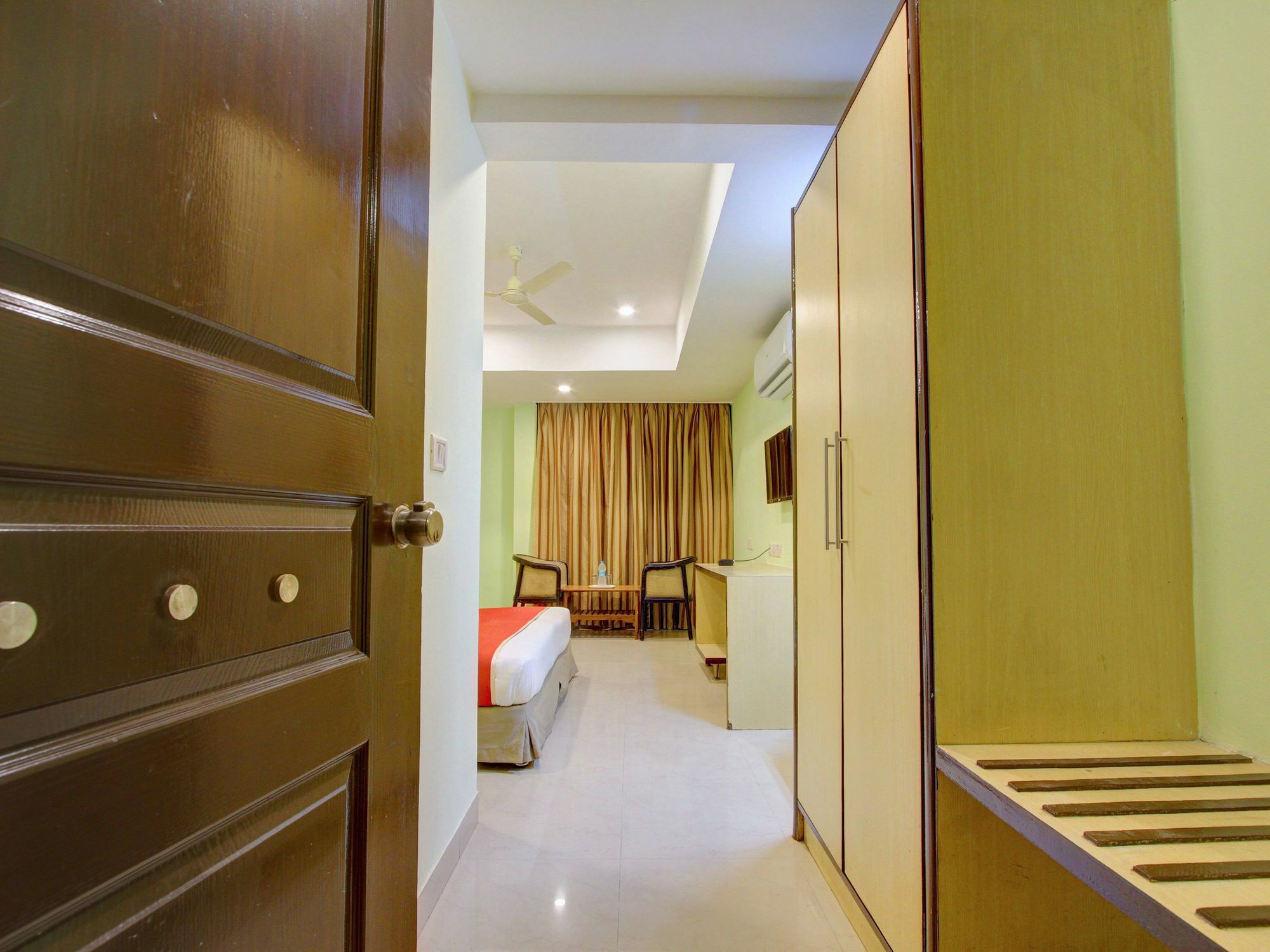 Super Townhouse Ameerpet Balkampet Road Hyderabad Eksteriør bilde